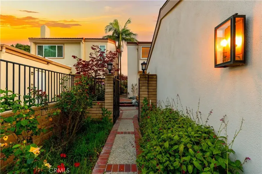 54 Willow Tree, Irvine, CA 92612 - #3
