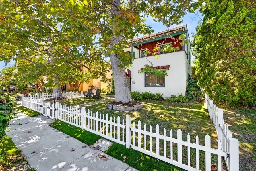 323 Park Avenue, Long Beach, CA 90814 - #2