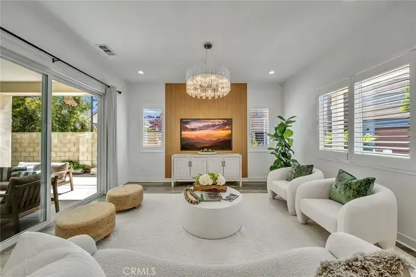 446 Chorus, Irvine, CA 92618