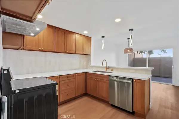 655 W 6th #A, Tustin, CA 92780