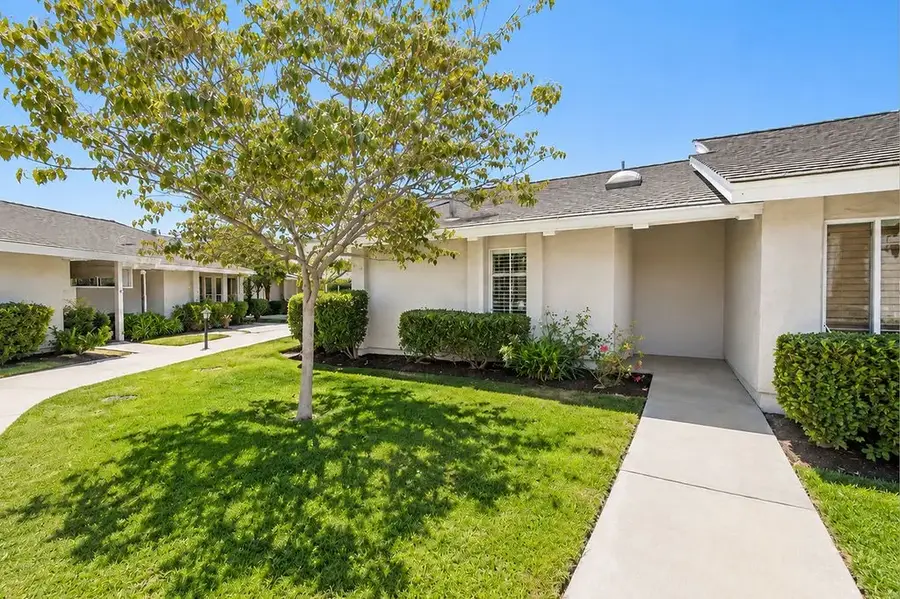 8877 Tulare Drive #313D, Huntington Beach, CA 92646 - #2