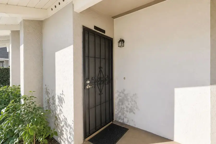 8877 Tulare Drive #313D, Huntington Beach, CA 92646 - #3