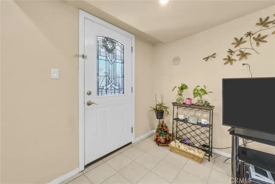 210 Dresden Ave North, Santa Ana, CA 92703 - #3
