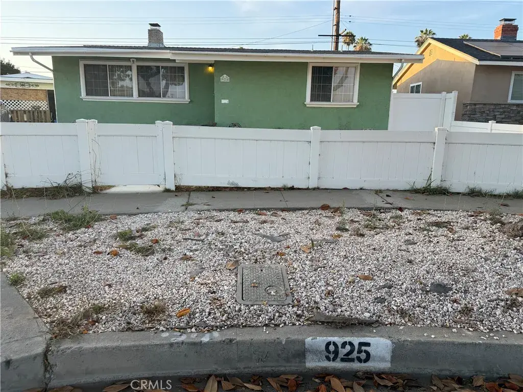 925 W Maplewood, Fullerton, CA 92832 - #1