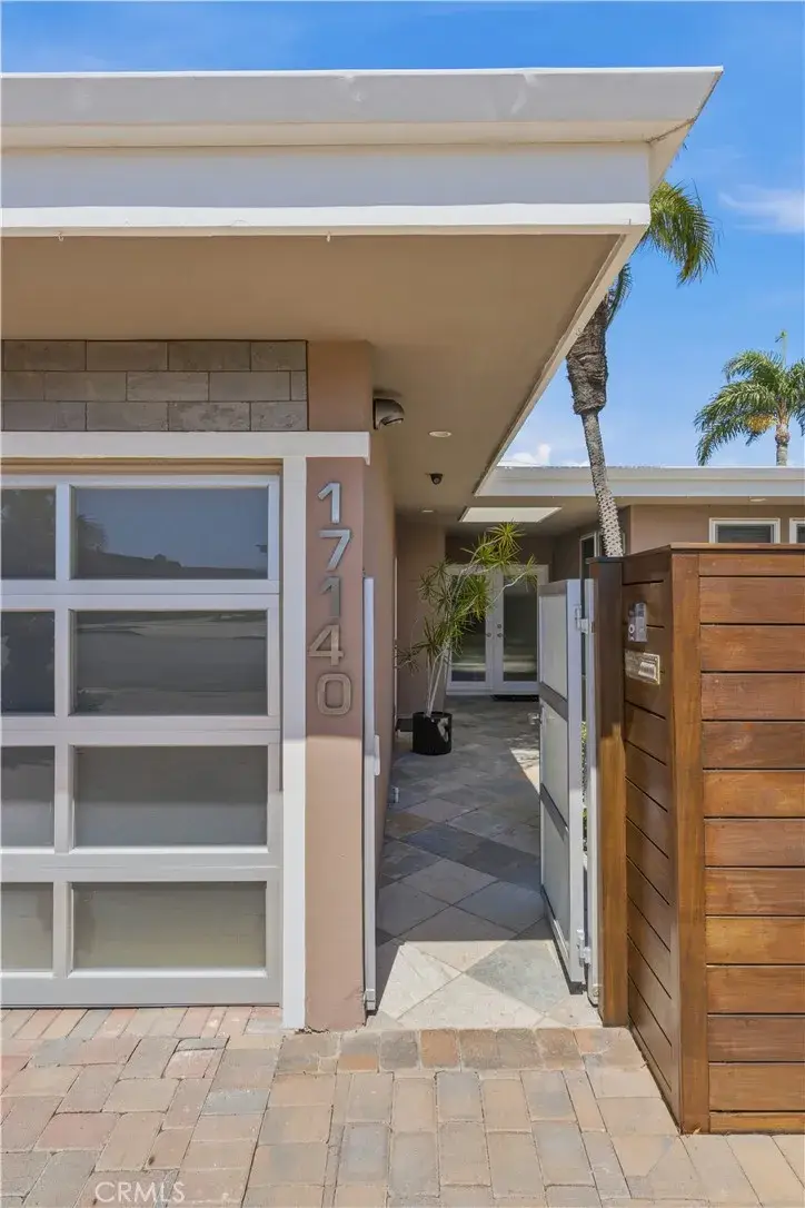 17140 Edgewater Lane, Huntington Beach, CA 92649 - #3