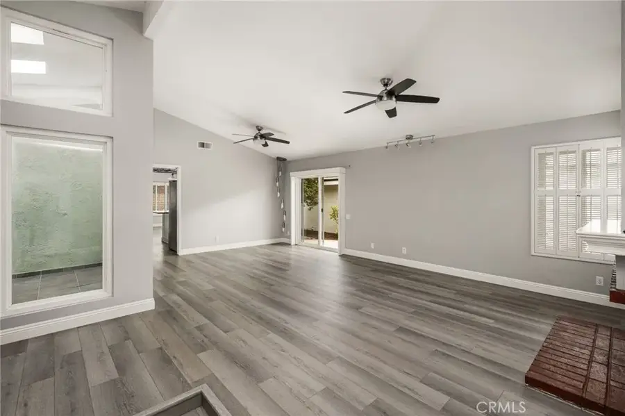 7 Atlanta, Irvine, CA 92620 - #3
