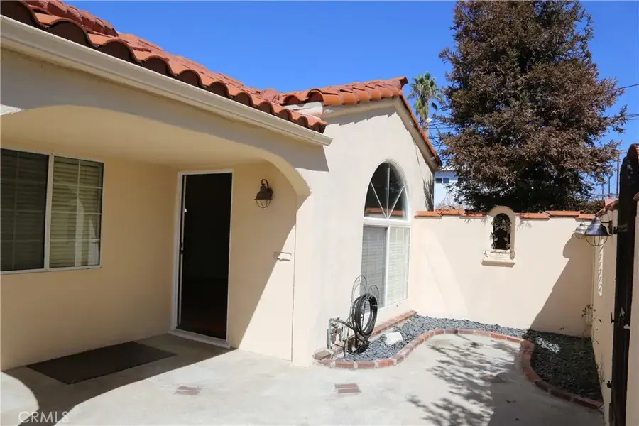 5315 Riverton Avenue, North Hollywood, CA 91601 - #3