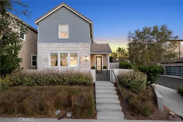 410 Chorus, Irvine, CA 92618