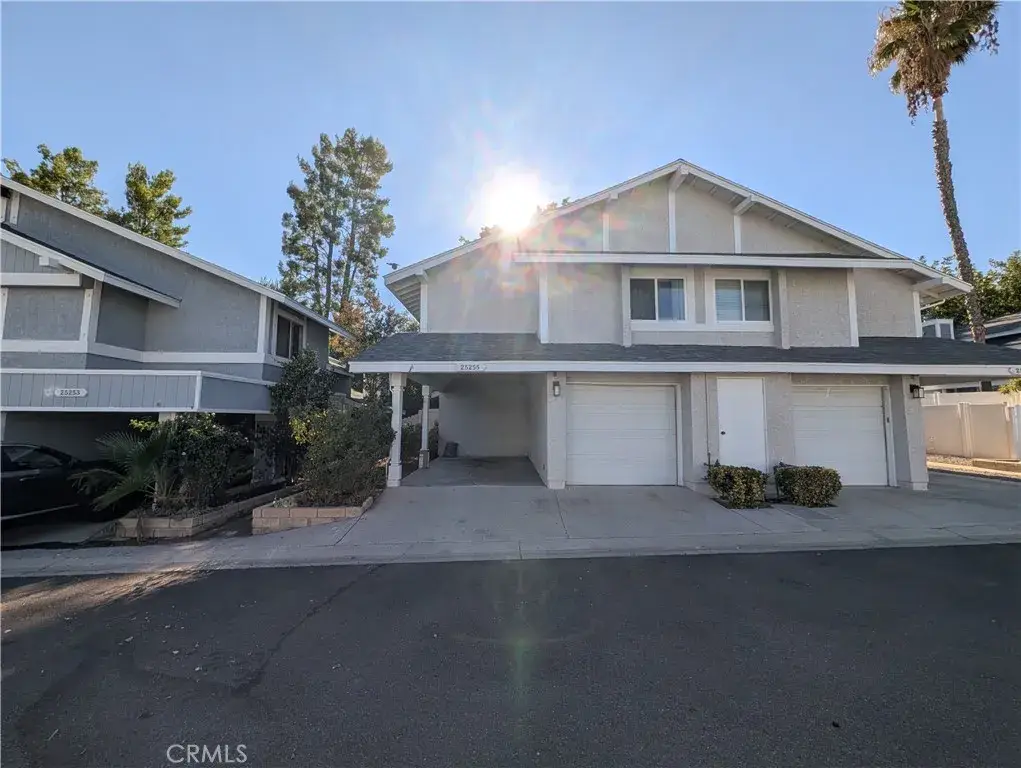 25255 Avenida Dorena, Newhall, CA 91321 - #1