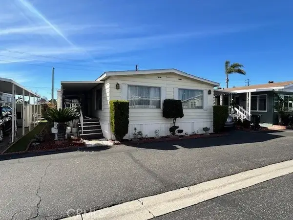 19350 Ward #12, Huntington Beach, CA 92646