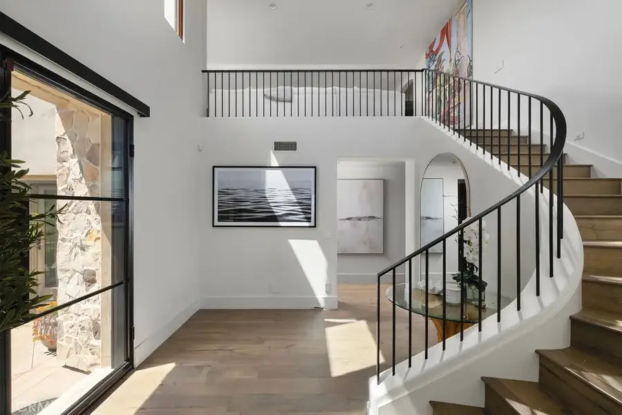 740 Bolsana, Laguna Beach, CA 92651 - #3