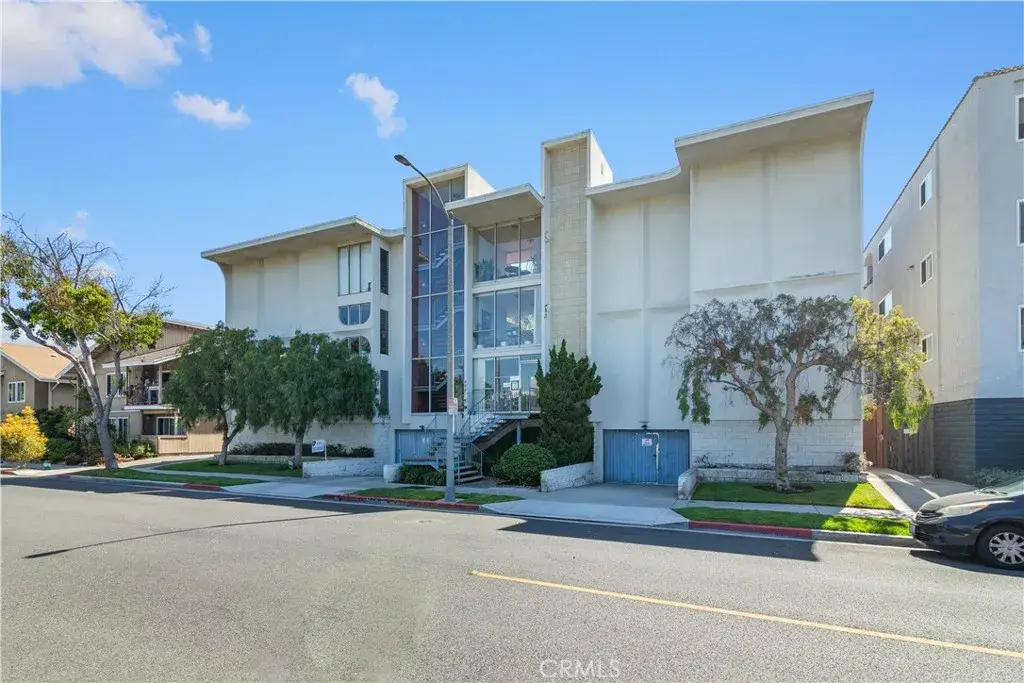 444 Obispo Avenue #3, Long Beach, CA 90814 - #1