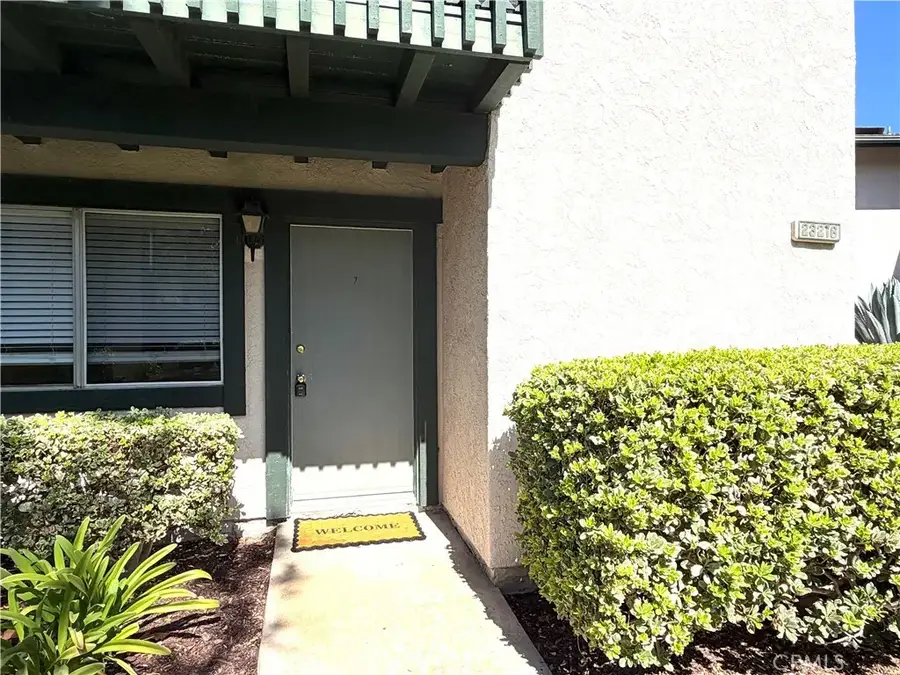 23216 Orange Ave #7, Lake Forest, CA 92630 - #2