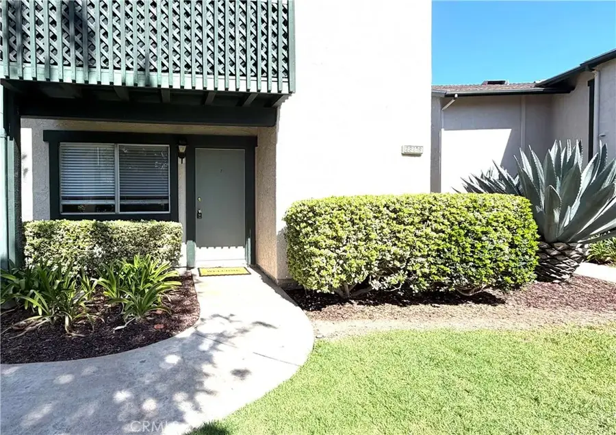 23216 Orange Ave #7, Lake Forest, CA 92630 - #3