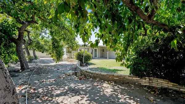 1226 W North, Anaheim, CA 92801