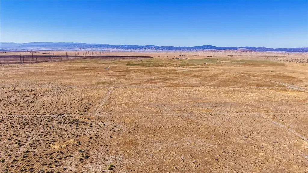 12323 W B-8, North Antelope Valley, CA 93536 - #1