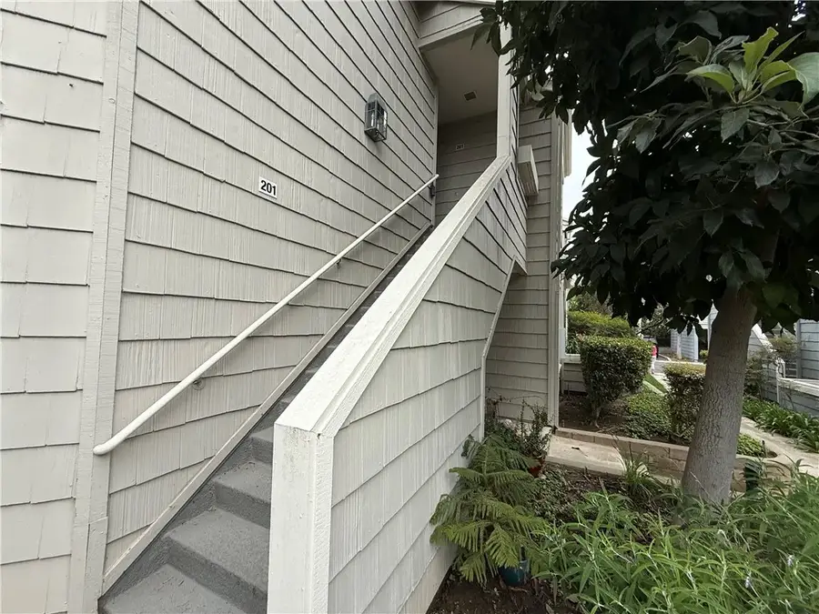 7532 Seaspring #201, Huntington Beach, CA 92648 - #2