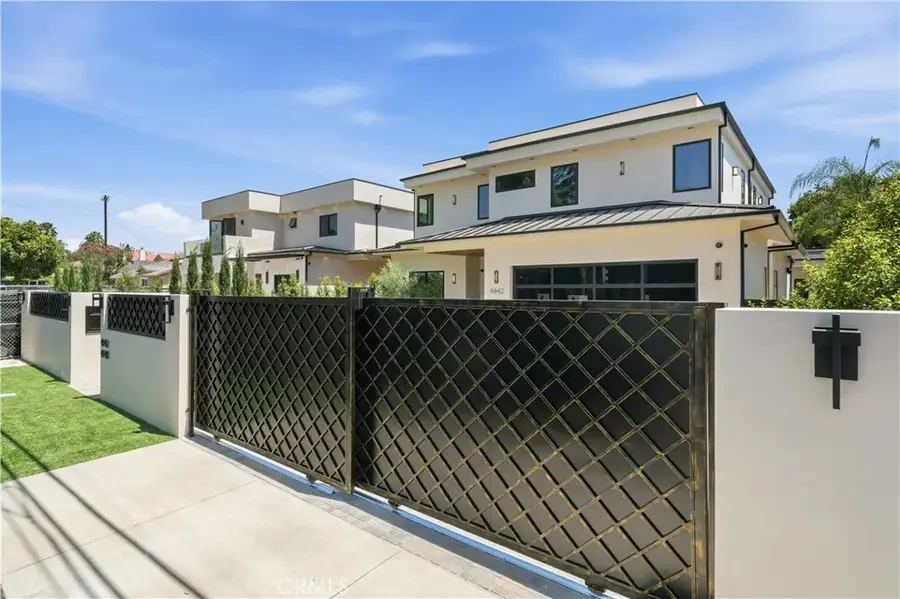 4842 Fulton Avenue, Sherman Oaks, CA 91423 - #3