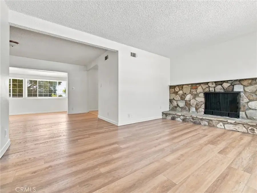 11137 Parr Avenue, Sunland, CA 91040 - #2