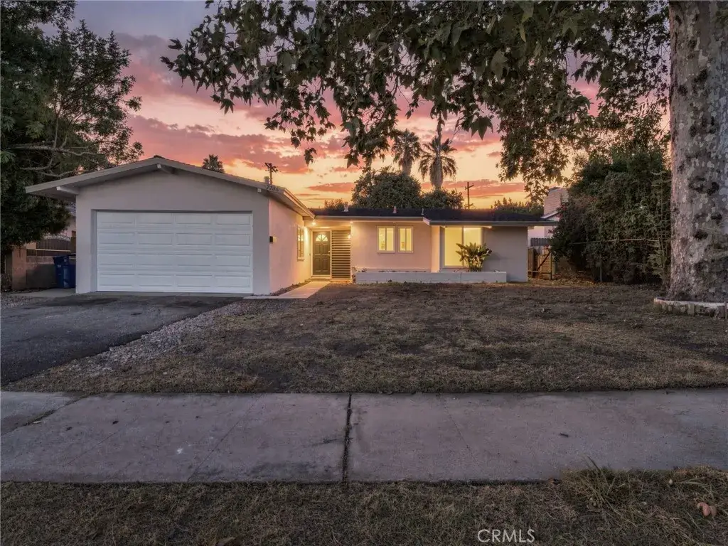 7735 Zelzah Avenue, Reseda, CA 91335 - #1