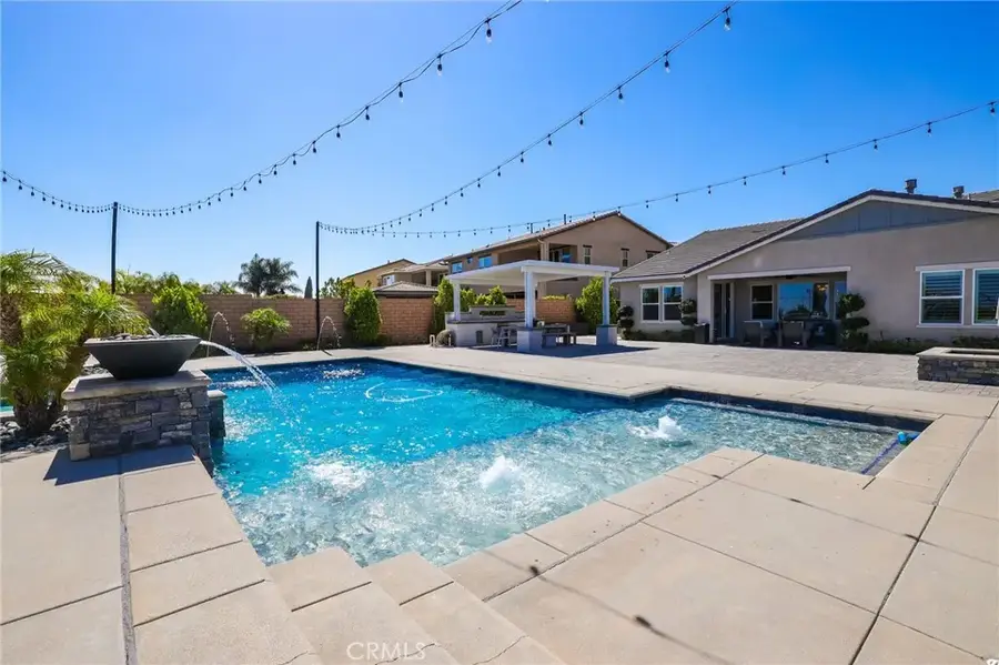 2627 Chad Zeller, Corona, CA 92882 - #2