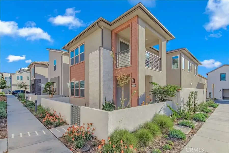 200 Zawn, Irvine, CA 92618 - #2