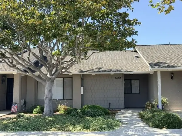 8566 Larkhall Circle #813B, Huntington Beach, CA 92646