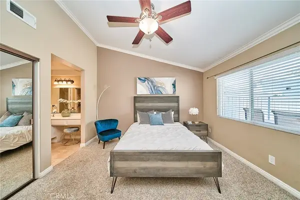 24 Atherton, Irvine, CA 92620