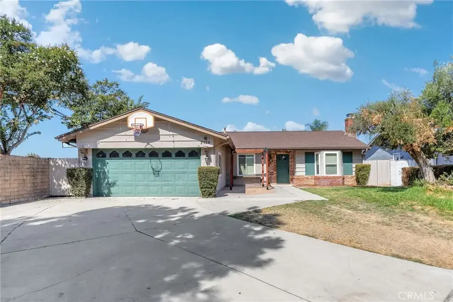 2158 Holly Ave, Ontario, CA 91762 - #2