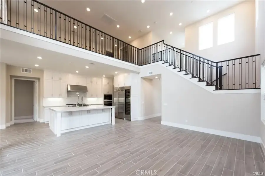 77 Gravity, Irvine, CA 92618 - #3