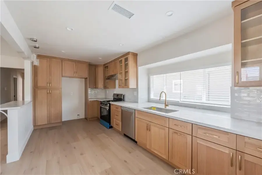 522 S Indiana, Anaheim, CA 92805 - #2