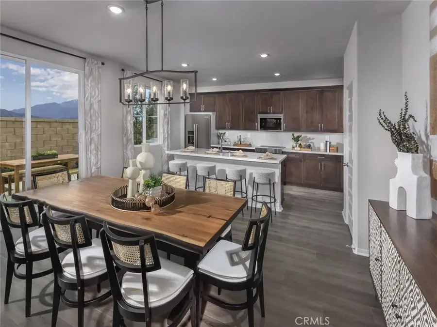 2037 Grapefruit Street, Redlands, CA 92374 - #2