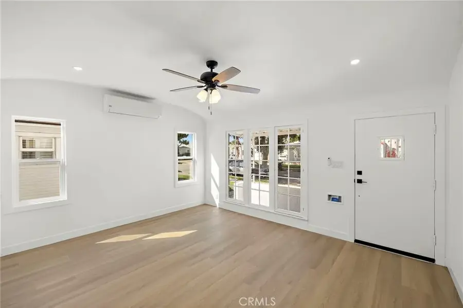 6072 Myrtle Avenue, Long Beach, CA 90805 - #3
