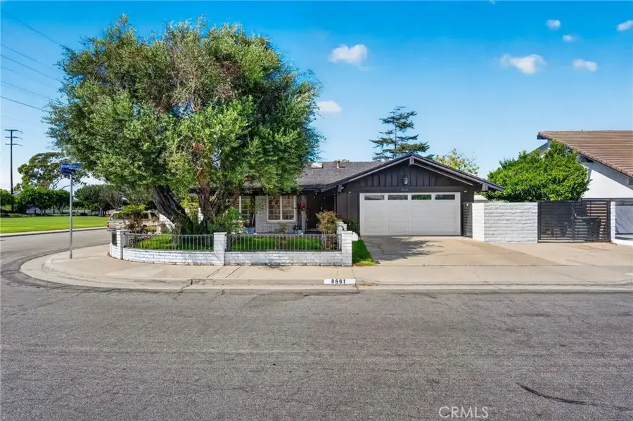 8661 Brookside Drive, Huntington Beach, CA 92646 - #2