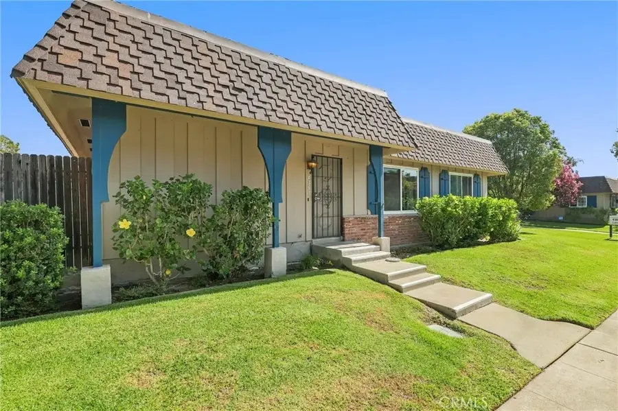 4361 Larwin Avenue, Cypress, CA 90630 - #2