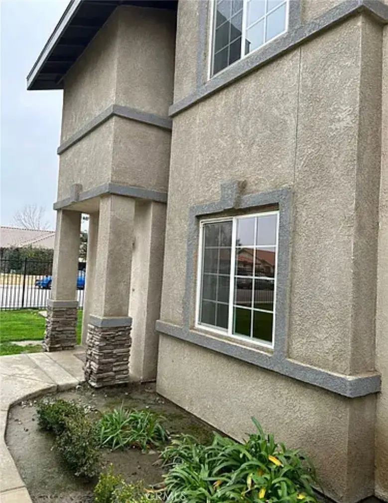 600 Hosking, Bakersfield, CA 93307 - #1