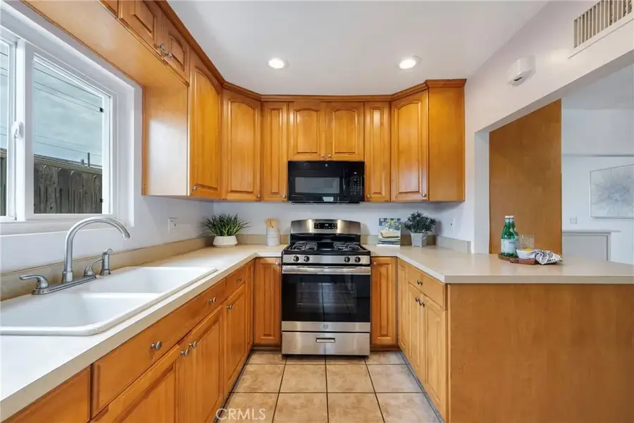 116 E Hoover, Orange, CA 92867 - #2