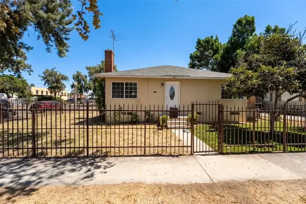 2101 S Sycamore, Santa Ana, CA 92707