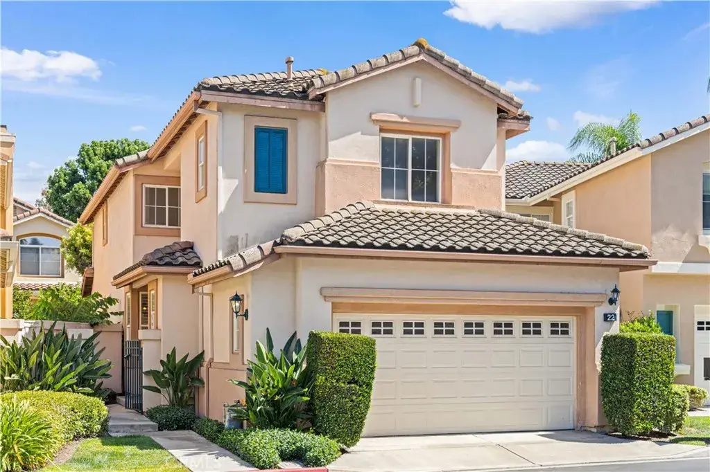 22 Santa Cruz Aisle, Irvine, CA 92606 - #1