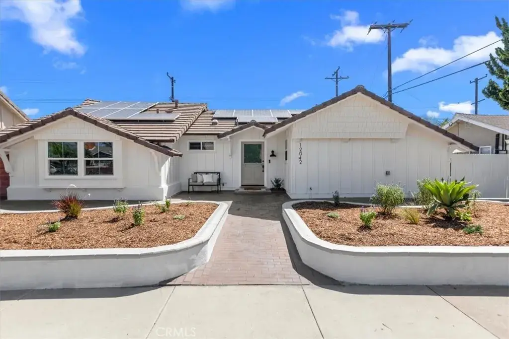 12042 Davenport, Los Alamitos, CA 90720 - #1