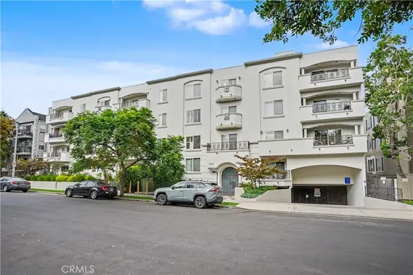 1878 Greenfield Avenue #204, Los Angeles, CA 90025