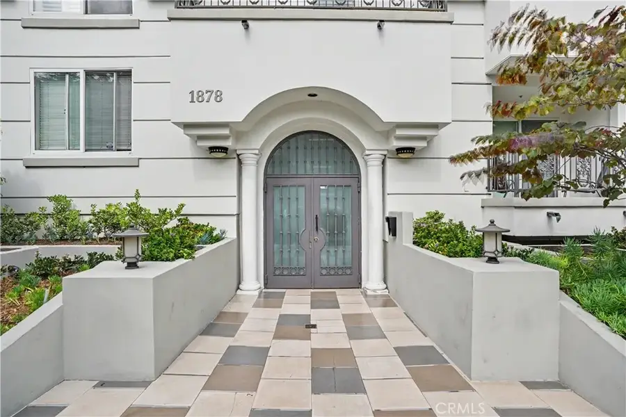 1878 Greenfield Avenue #204, Los Angeles, CA 90025 - #2