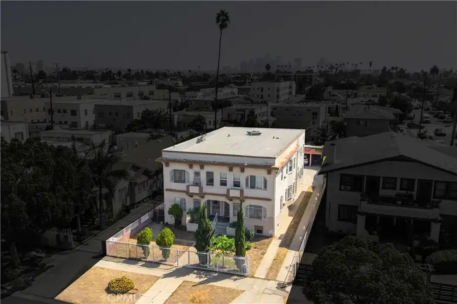 2022 4th Avenue, Los Angeles, CA 90018 - #3