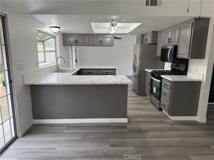 2435 W Broadway, Anaheim, CA 92804 - #2