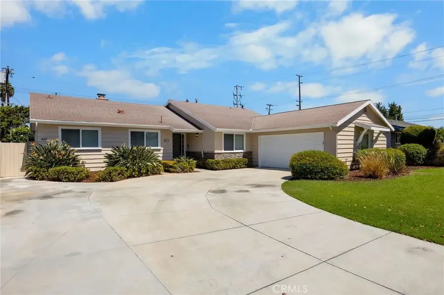 831 E Hoover, Orange, CA 92867 - #2