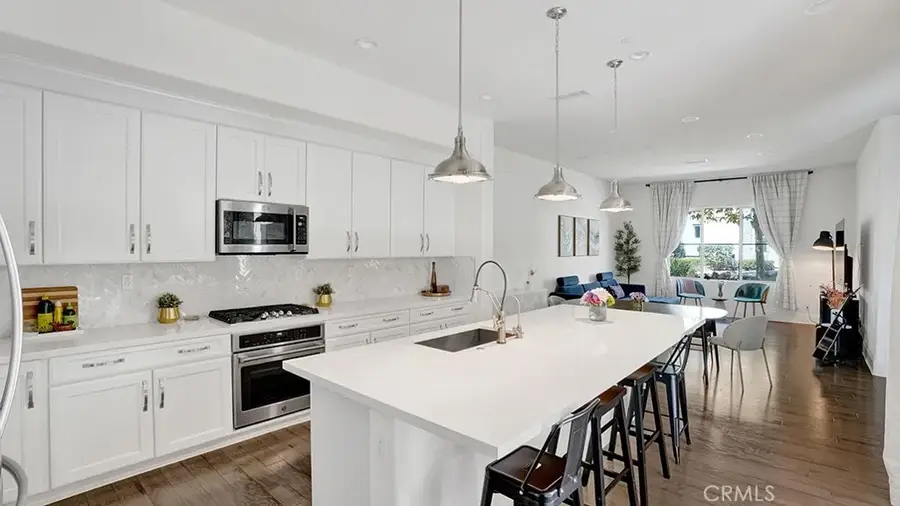 111 Frame, Irvine, CA 92618 - #2