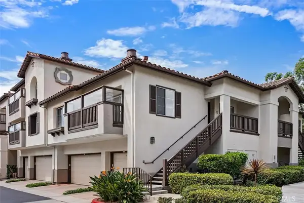 2960 Champion Way #1008, Tustin, CA 92782
