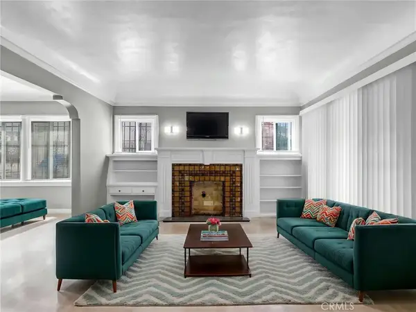 4616 6th Avenue, Los Angeles, CA 90043