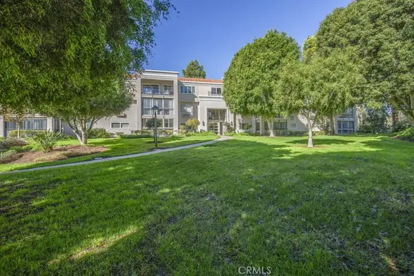 5499 Paseo Del Lago West #2D, Laguna Woods, CA 92637