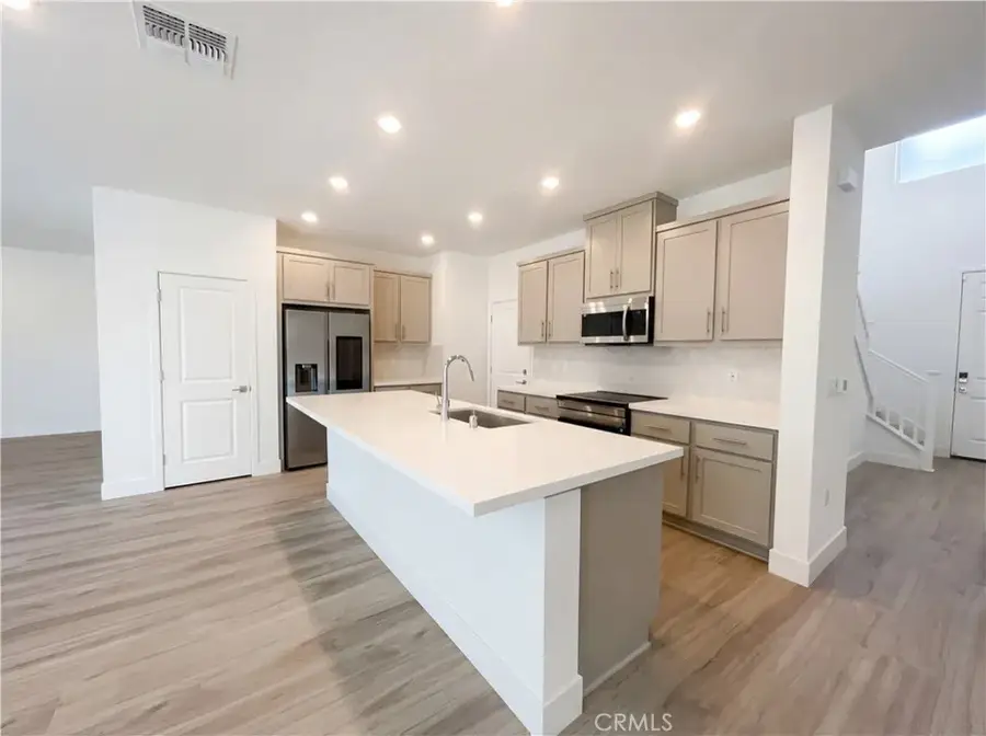 374 N Palm Springs, Mountain House, CA 95391 - #2